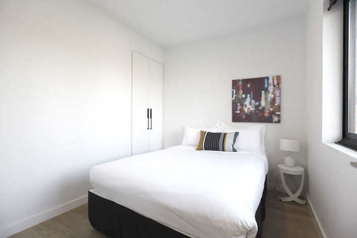 Room 2 of 28