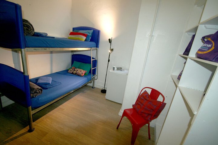 Room 10 of 48