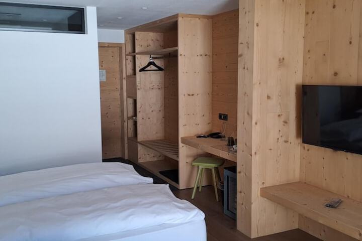 Room 39 of 127