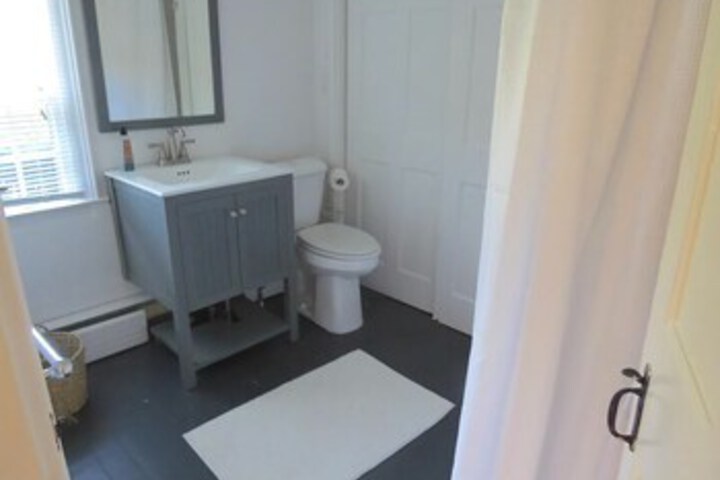 Room 6 of 32