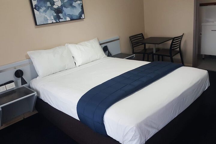Room 2 of 15