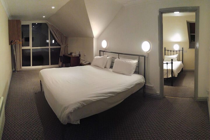 Room 133 of 236