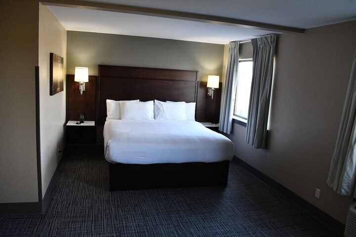 Room 11 of 42
