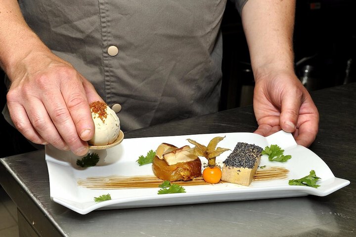 Dining 20 of 42