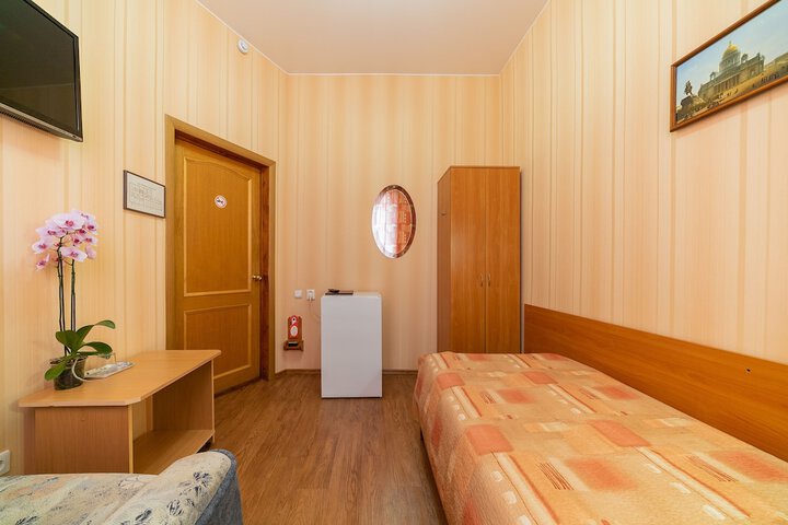 Room 39 of 66