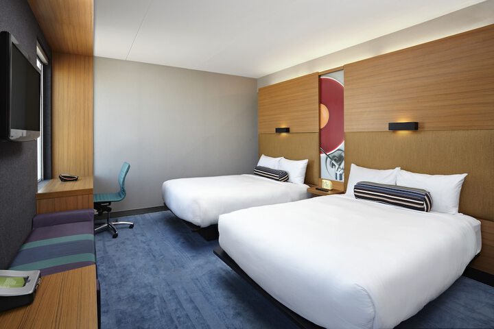 Room 5 of 43