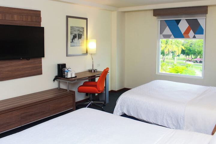 Room 17 of 100