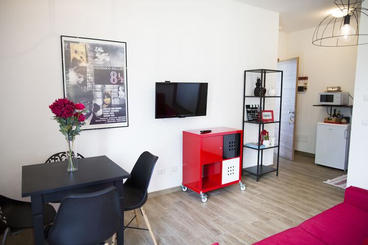 Room 6 of 25