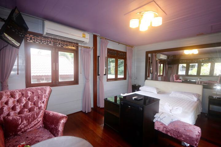 Room 10 of 170