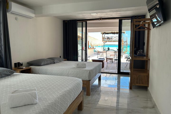 Room 8 of 85
