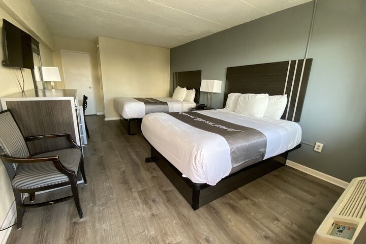 2 Queen Beds (41 of 41)