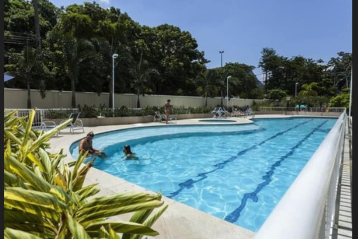 Pool 22 of 38
