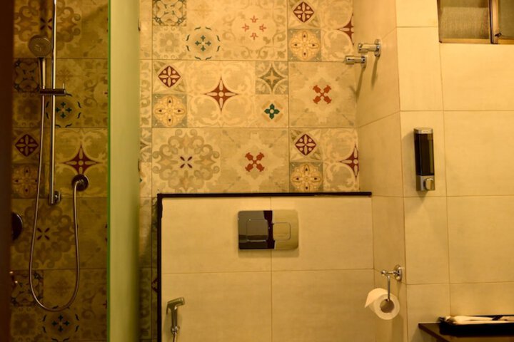 Room 16 of 29