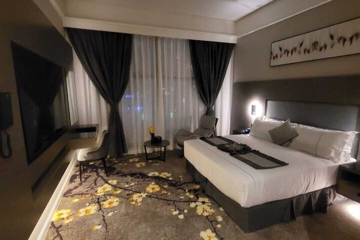 Room 14 of 39