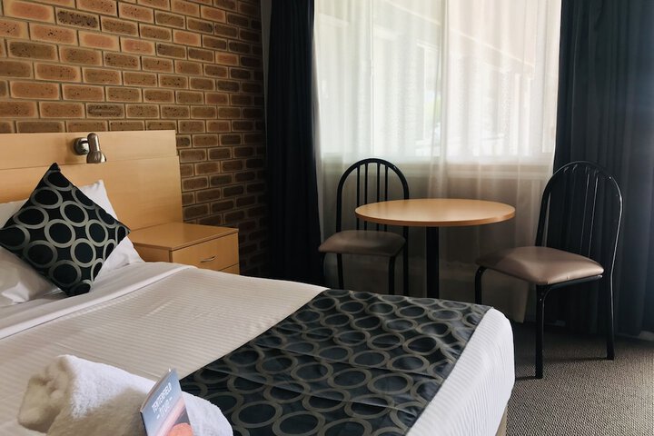 Room 42 of 152