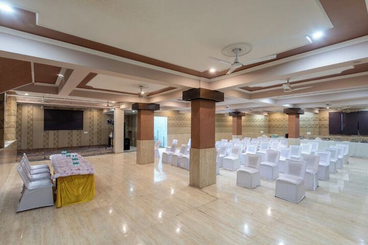 Ballroom/Hall 46 of 59