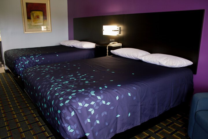 Room 13 of 30