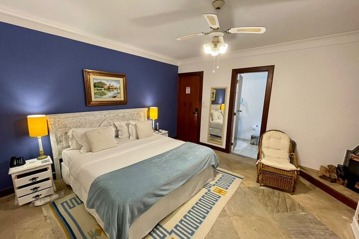 Room 26 of 104