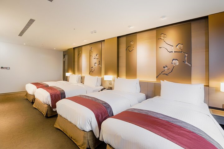 Room 14 of 105