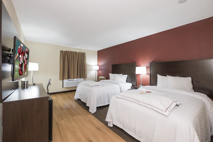 Double Superior King Bed (1 of 14)