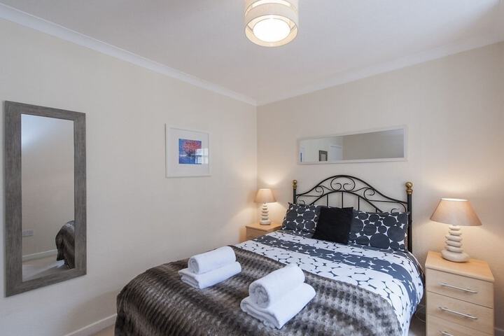 Room 3 of 18