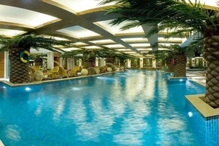Pool 10 of 23