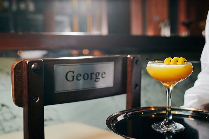 Lounge 62 of 94