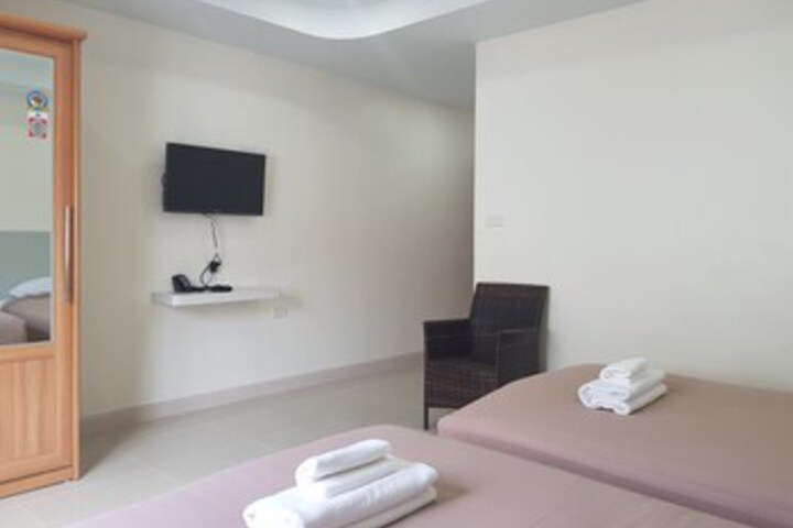 Room 15 of 27