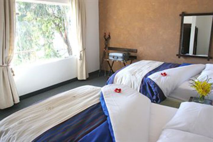 Room 10 of 27