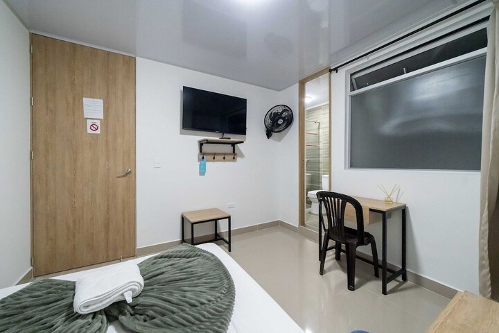 Room 25 of 122