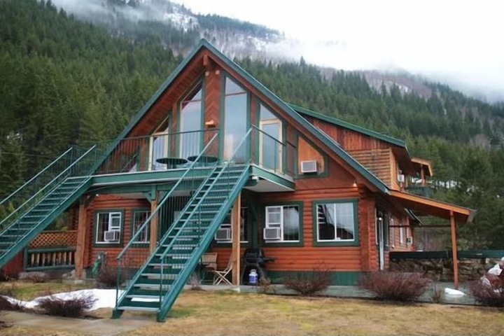 Property Grounds 17 of 33