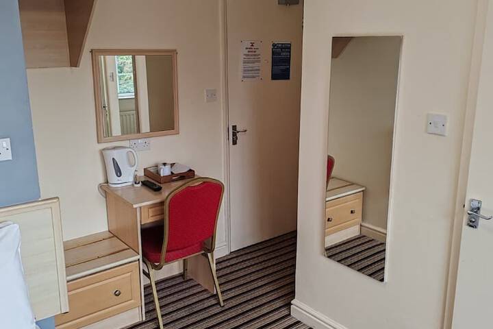 Room 3 of 57