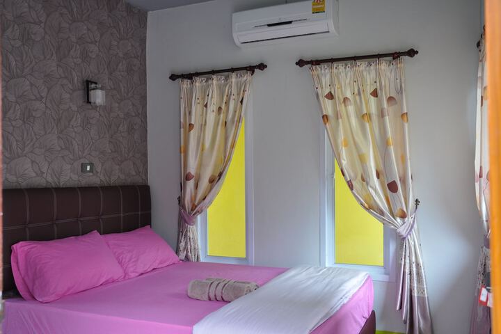Room 5 of 40