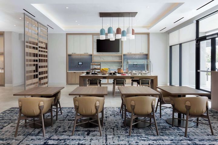 Breakfast area