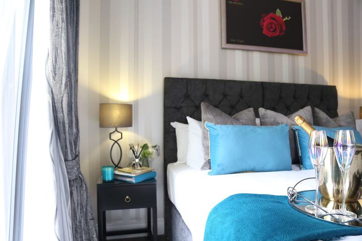 Room 40 of 65