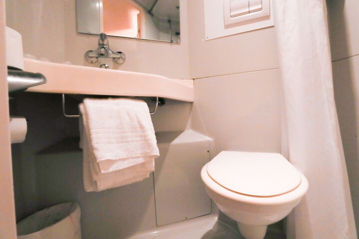 Room 19 of 42