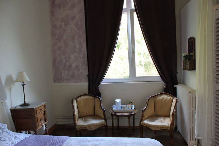 Room 9 of 13