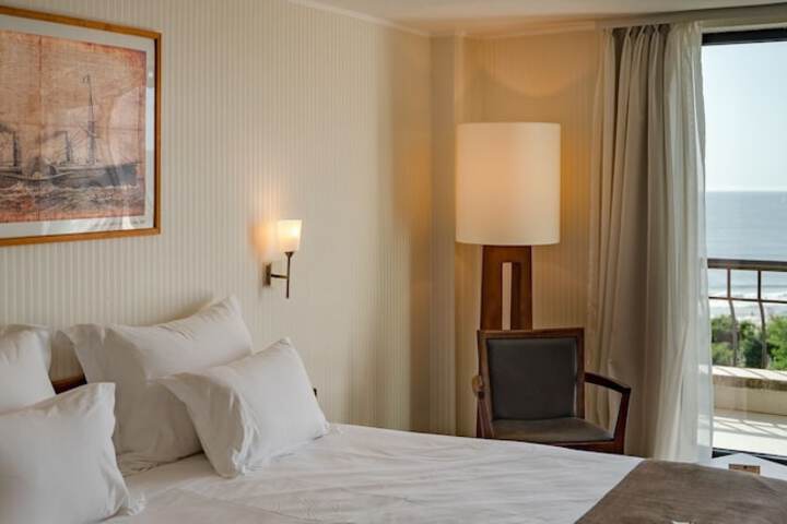 Room 27 of 119