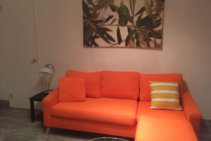 Room 11 of 38