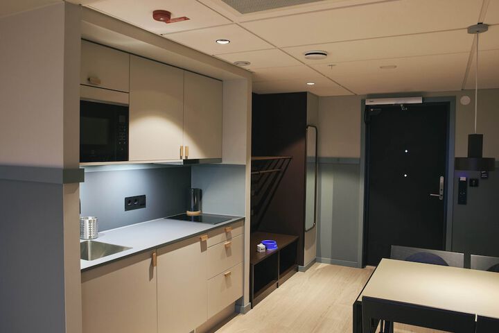 Room 5 of 44