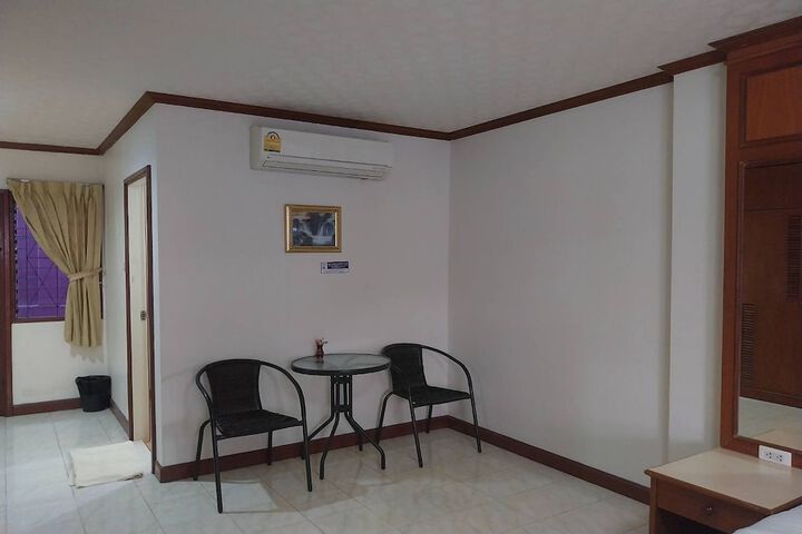 Room 41 of 89