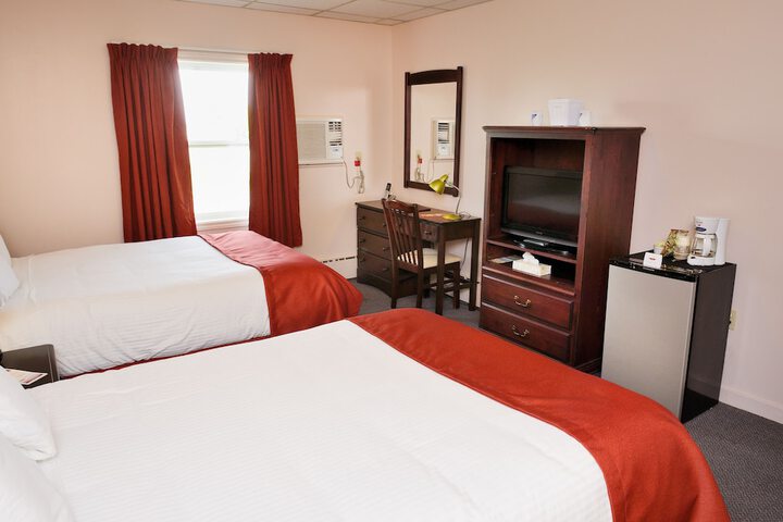 Room 8 of 27