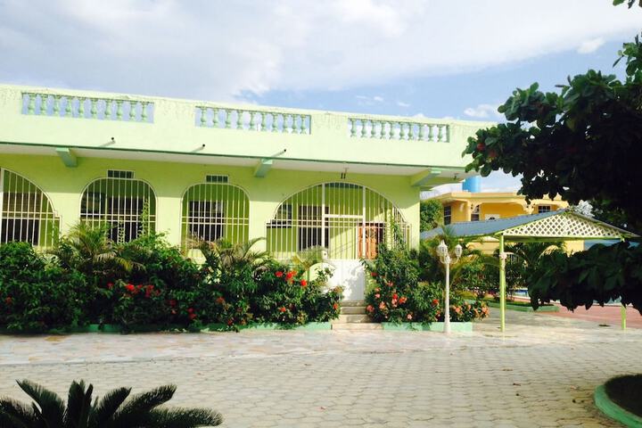 Room 8 of 48