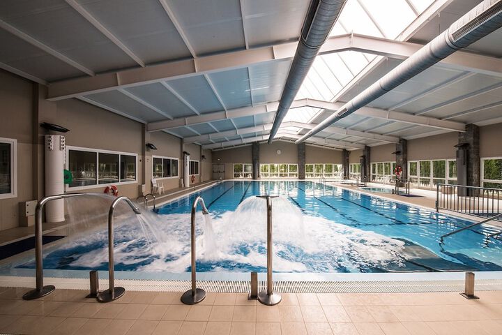 Pool Hotel