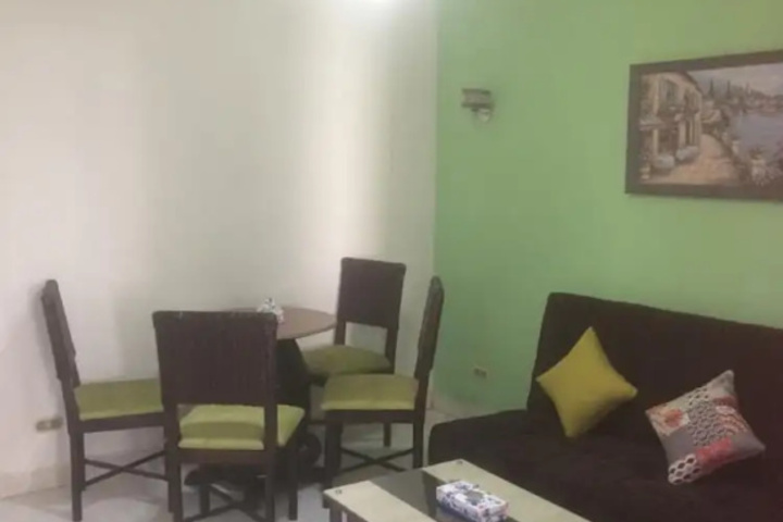 Room 6 of 16