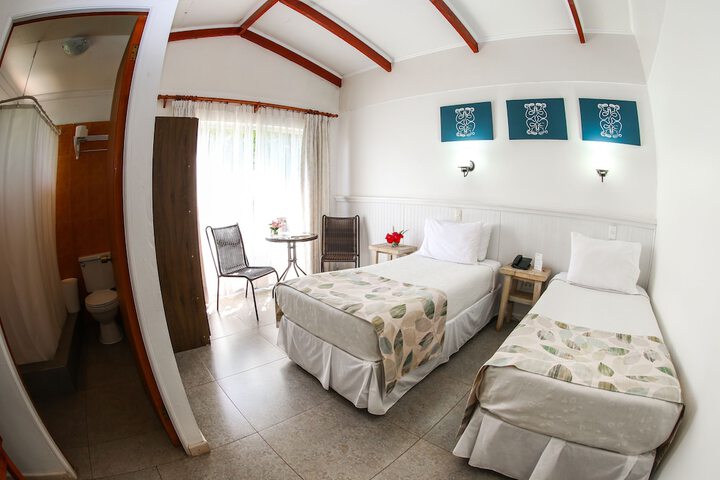 Room 34 of 112