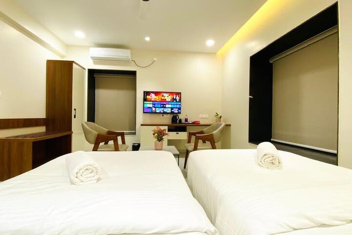 Room 16 of 20