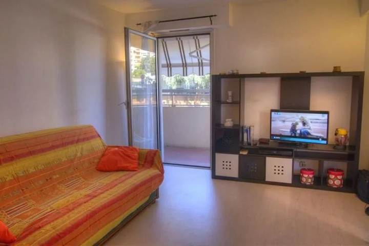 Room 3 of 11