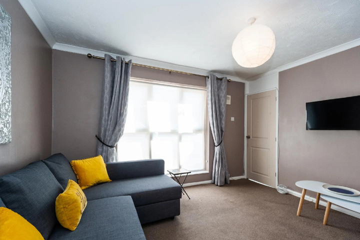 Room 2 of 15