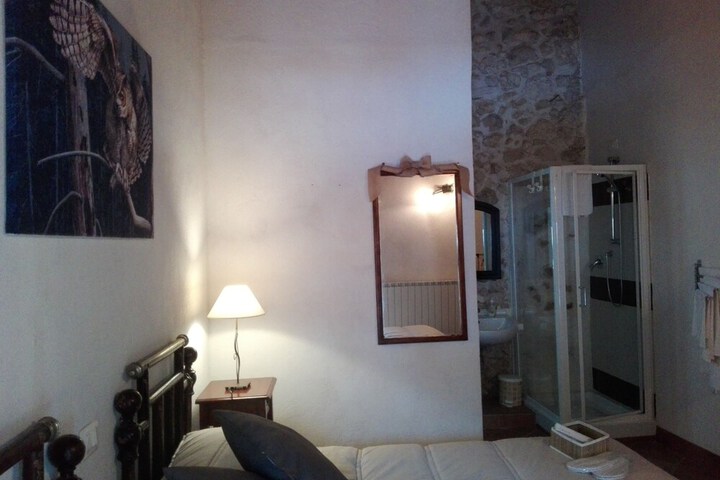 Room 12 of 114